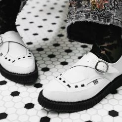 A3018 White TUKskin™ Buckle Pointed Creeper