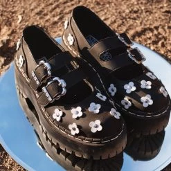 A3024L Women Black & White TUKskin™ Flower Double Decker Mary Jane