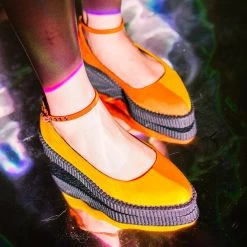 A3041L Sunkissed Twist Ballet Ankle Strap Creeper Women