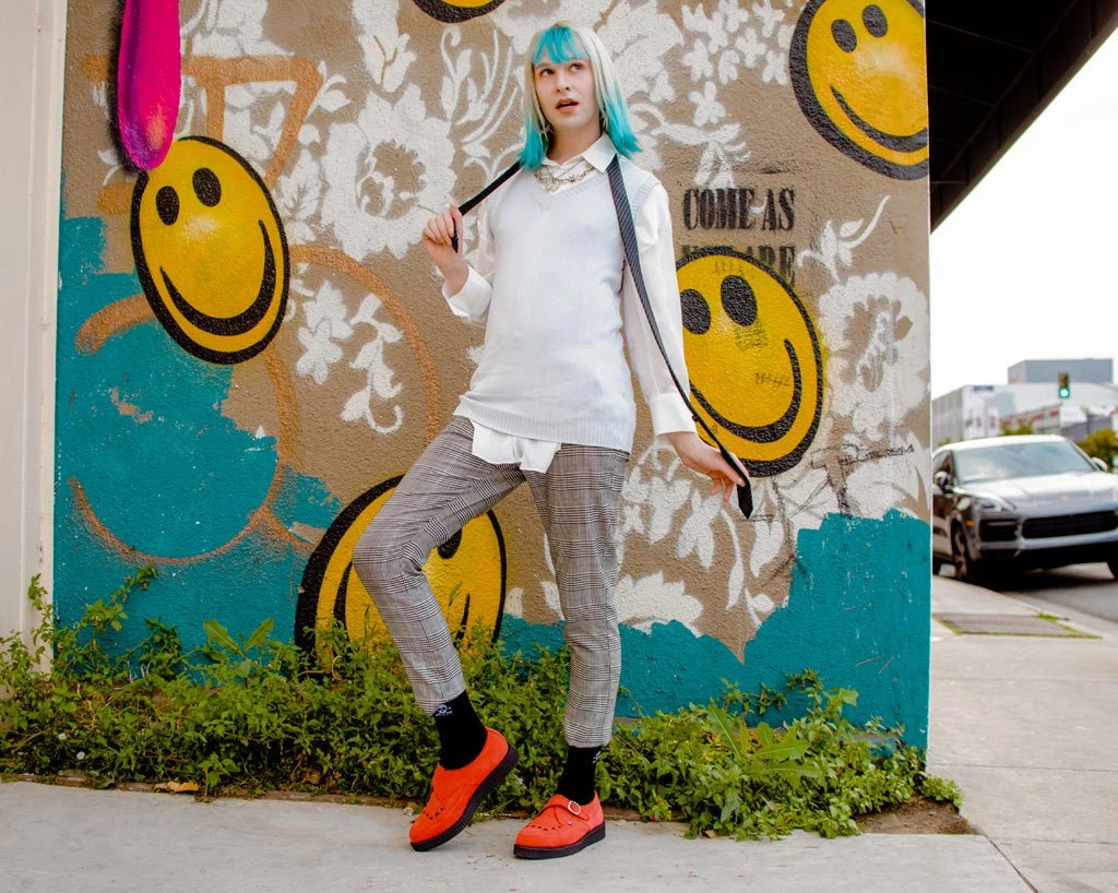 A3074 Red Suede Pointed Creeper