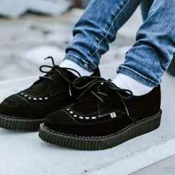 A8138 Suede Pointed Creepers