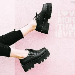 A9469 Black Faux Leather Dino Lug Sole Creeper