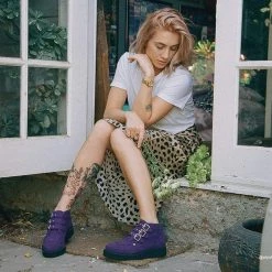 A9494 Women Ultra Violet 3-Buckle Pointed Creeper Boot