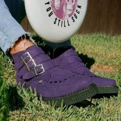 A9494 Women Ultra Violet 3-Buckle Pointed Creeper Boot