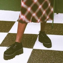 A9688 Black Suede D-Ring Dino Lug Creeper Women