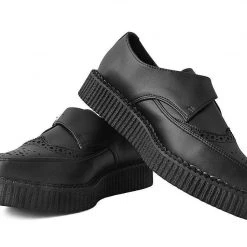 A9702 Black TUKskin Wingtip Buckle Pointed Creeper