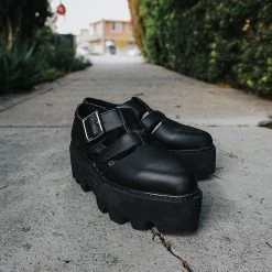 A9735 Black Big Buckle Pointed Dino Lug Sandal