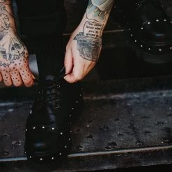 A9770 Black Stud Gibson Dino Lug Sole Women