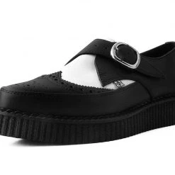 A9776 Black & White TUKskin™ Wing Buckle Pointed Creeper