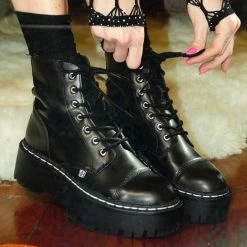 A9890 Women Black 7-Eye Double Decker Boot