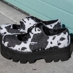 A9937 Women Black & White Cow Print Open Top Dino Lug