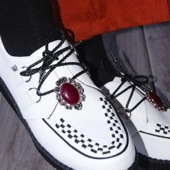 BL04 Burgundy Victorian Bolo Shoe Tie