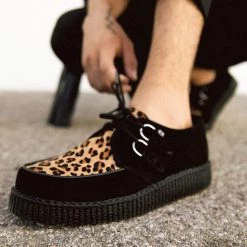 F8142 Back In Stock Black & Leopard Viva II Low Creeper