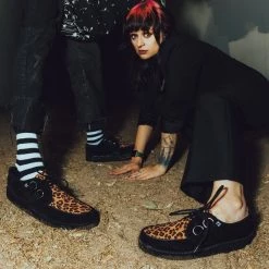 F8142 Back In Stock Black & Leopard Viva II Low Creeper