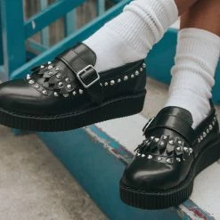 F9929 Women Black Studded Loafer