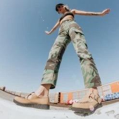 F9955 Women Tan Natural Brush-Off Viva II Sandal