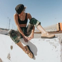 F9955 Women Tan Natural Brush-Off Viva II Sandal