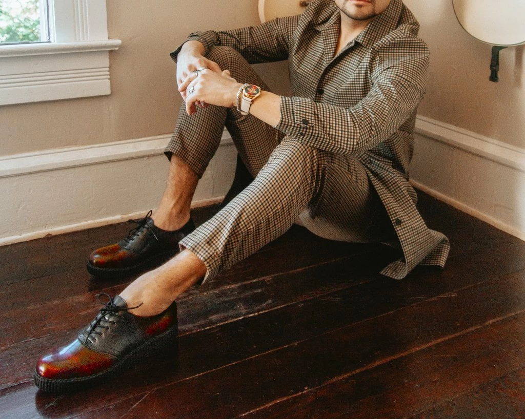 F9978 Black & Burgundy Rub-Off TUKskin™ Saddle Oxford