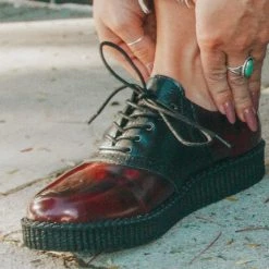 F9978 Black & Burgundy Rub-Off TUKskin™ Saddle Oxford