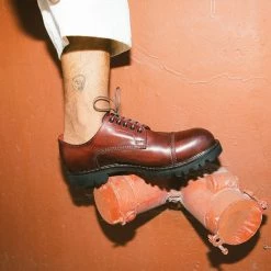 H3002 Burgundy Leather T.U.K. RED Gibson