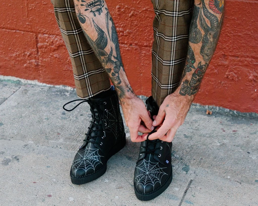 A9746 Black TUKskin™ 7-Eye Spiderweb Glow Boot