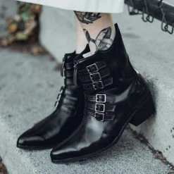 T2301L Black Victorian Anarchic 6-Buckle Pointed Boot