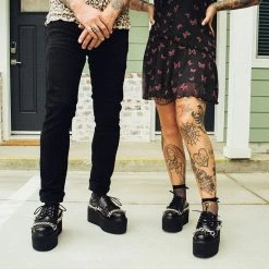 S9859 Black Brush Off Chained Stratocreeper