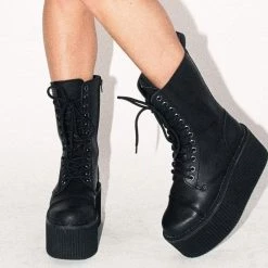 S9792 Black 12-Eye Casbah Stratocreeper Boot Women