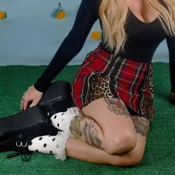 S9860 Black Velvet Stratocreeper