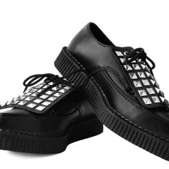 SA07 Pyramid Studded Shoe Apron