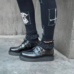 TSK1093 Women's Black Knit Lace Sock