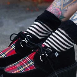 TSK1097 Womens Black White Stripe Sock