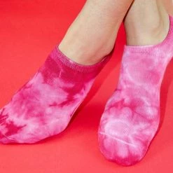 TSK1113 Tie-Dye Red No-Show Sock Vegan