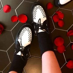 V6804 Women Classic Two-Tone Creepers