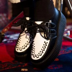 V6804 Women Classic Two-Tone Creepers