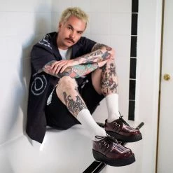 V9867 Burgundy Rub-Off TUKSkin™ & Tartan Creeper