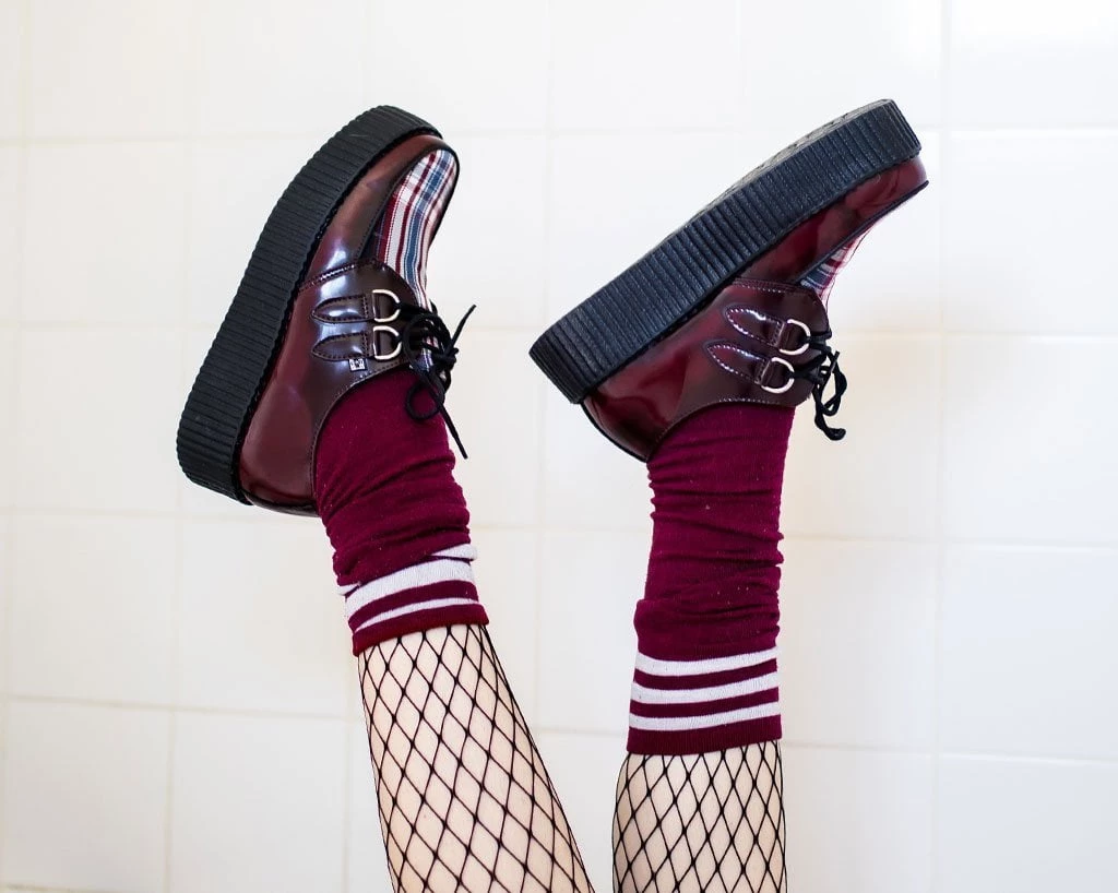 V9867 Burgundy Rub-Off TUKSkin™ & Tartan Creeper
