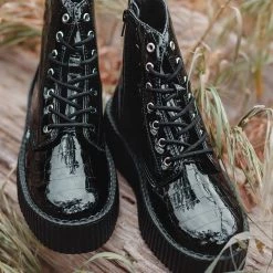 V9896 Black Crocodile Creeper Boot