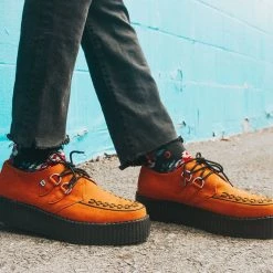 V9922 Women Burnt Orange Faux Suede Interlace Mondo Creeper