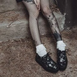 V9923 Black & Silver Rose Print D-Ring Mondo Creeper Women