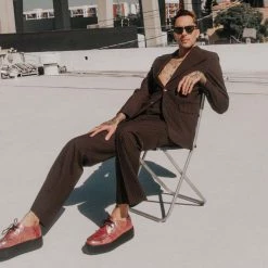 V9969 Women Red Oil Slick D-Ring Mondo Creeper