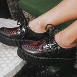 V9977 Black & Burgundy Rub-Off TUKskin™ Mondo Creeper Women