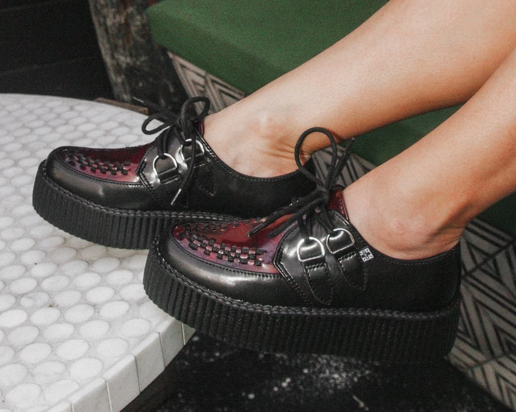 V9977 Black & Burgundy Rub-Off TUKskin™ Mondo Creeper Women